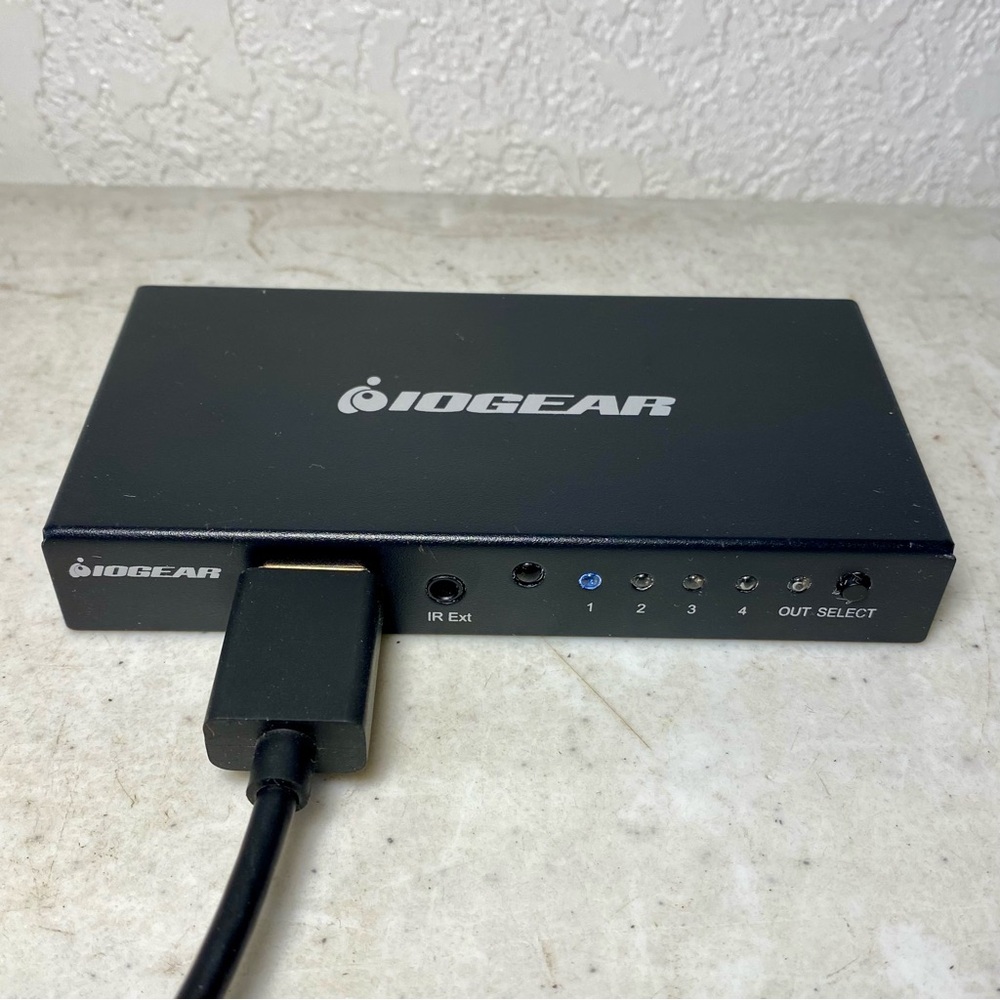 BUNDLE- IOGEAR 4-Port HDMI Switch 4k x 2k and Amazon Fire Stick CE0984 No Remote